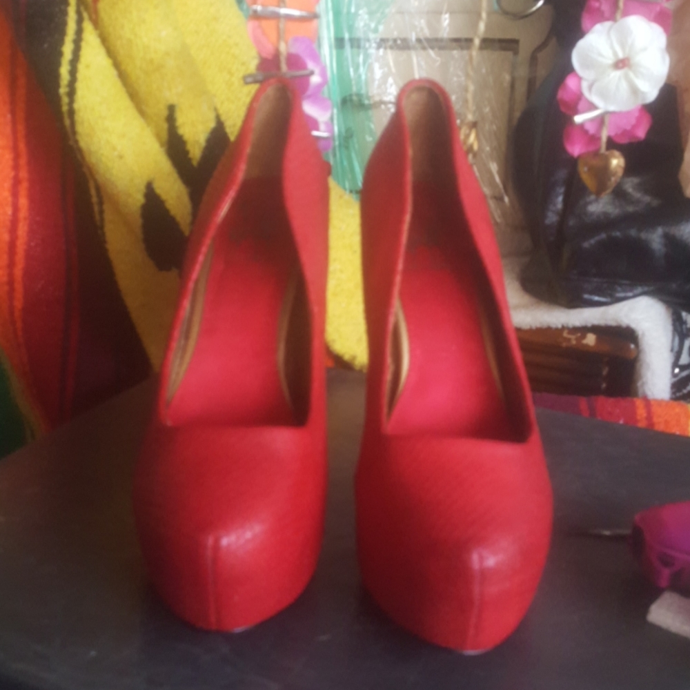 - NWOB CIRCUS BY SAM EDELMAN
